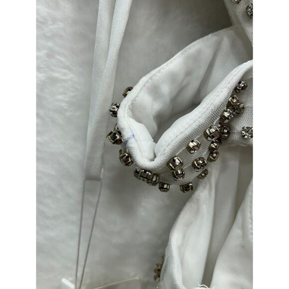 Mac Duggal 10873 White Beaded Sleeveless High Neck Cut Out Gown Size 4 AS IS - Picture 13 of 16